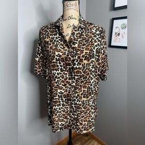 Vintage animal print silk button up shirt size small oversize office travel